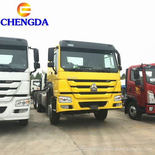 يستخدم Sinotruck Body 6*4 Howo Tractor Trucks للبيع